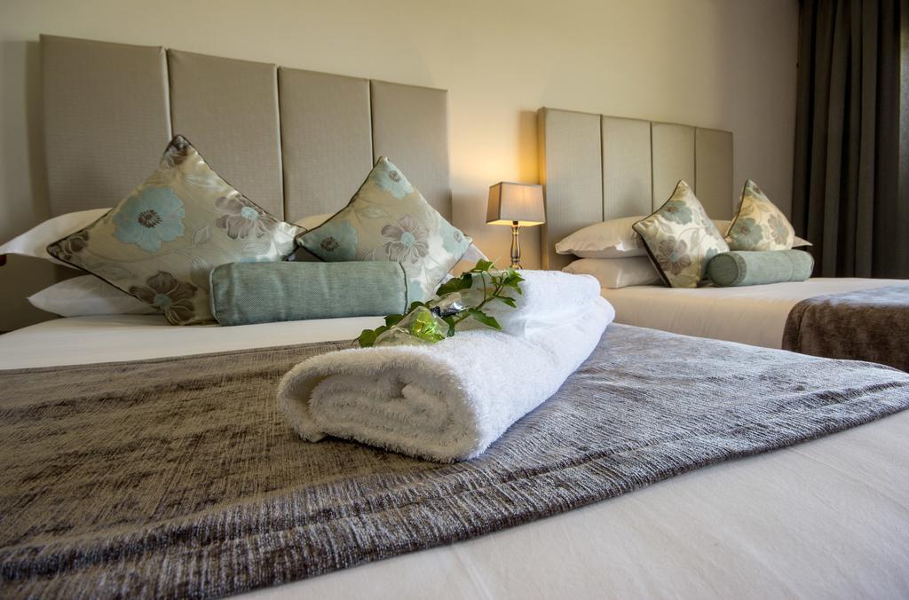 River Place Manor Upington Exteriör bild