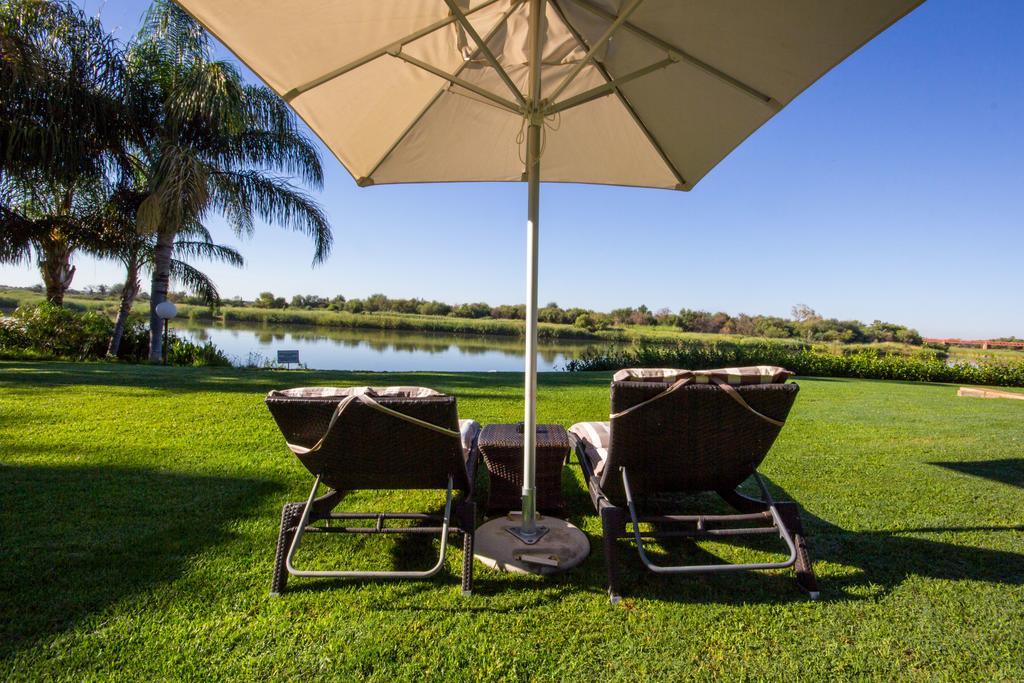 River Place Manor Upington Exteriör bild