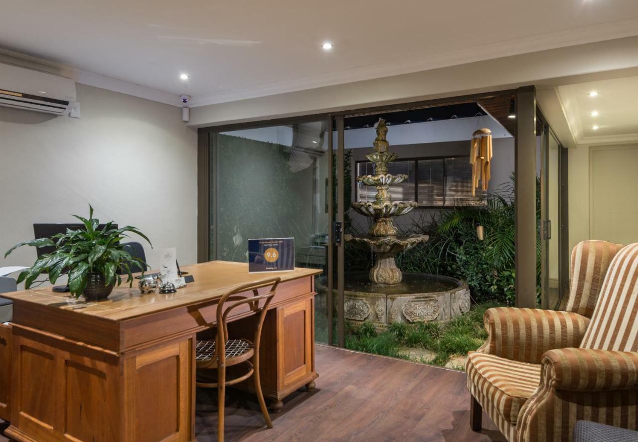 River Place Manor Upington Exteriör bild