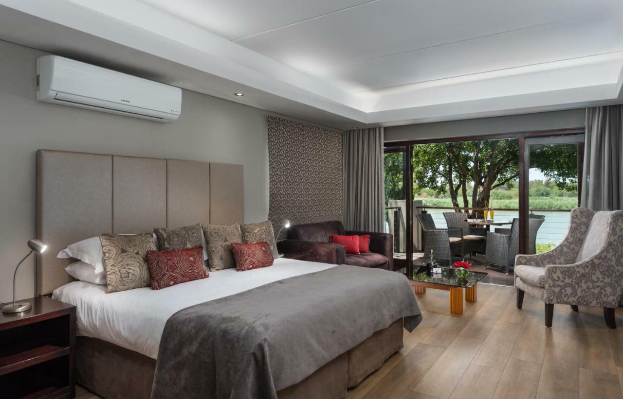 River Place Manor Upington Exteriör bild