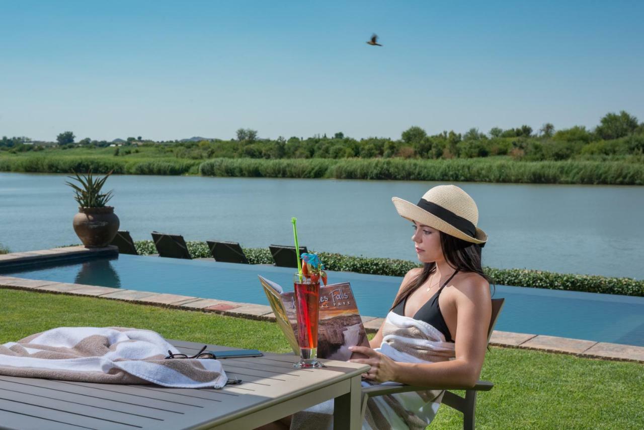 River Place Manor Upington Exteriör bild